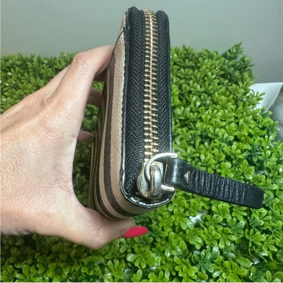 Kate Spade Black & White Striped Leather Wallet - Picture 5 of 12
